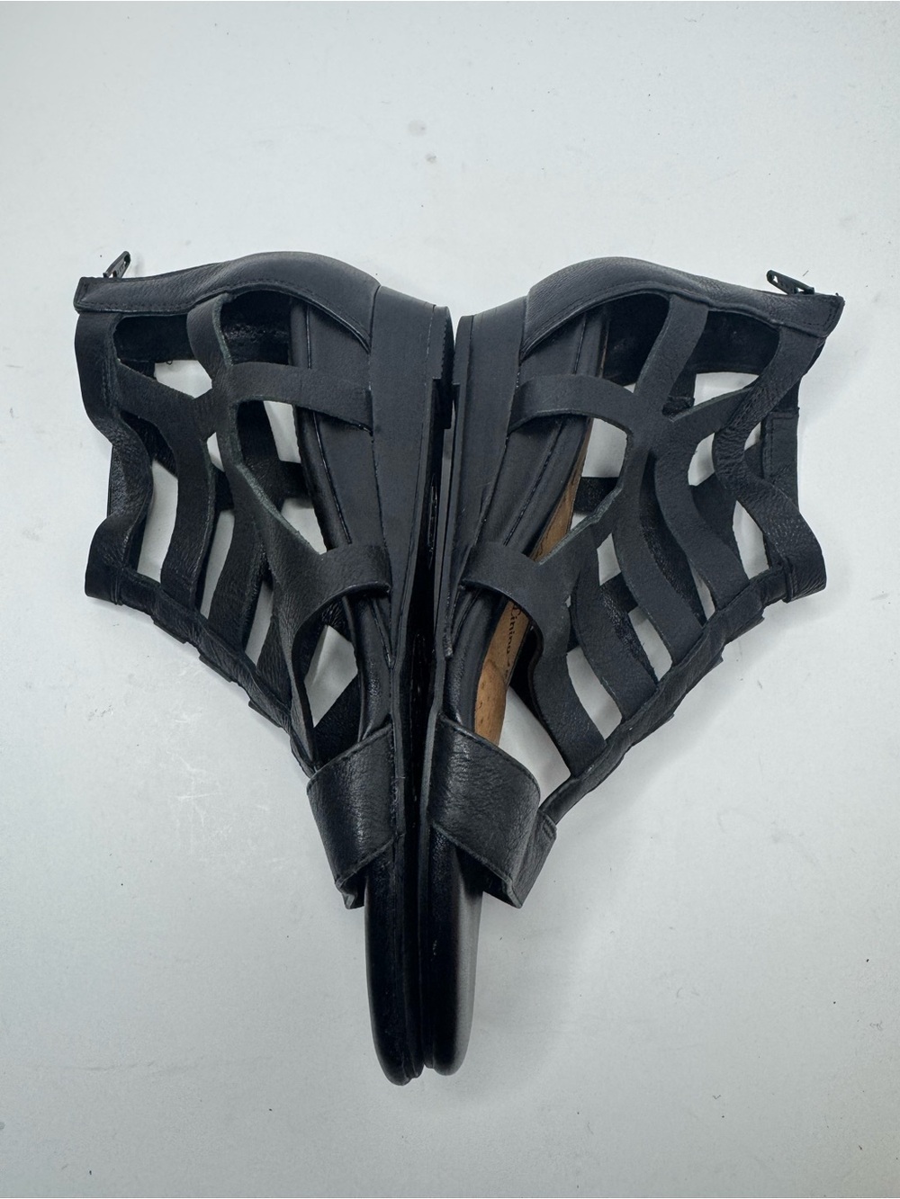 Sofft Women’s Black Strappy Gladiator Sandals Comfortable Everyday Style Size 6M - Picture 6 of 8